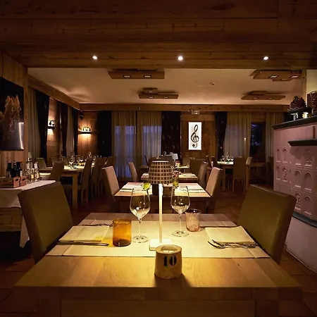 酒店 Ristorante Pennar 阿西阿高